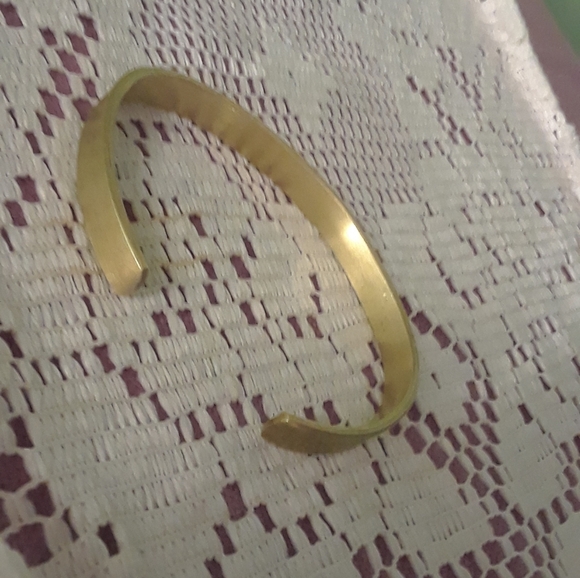 Soul Sisters cuff copper bracelet - Picture 4 of 9